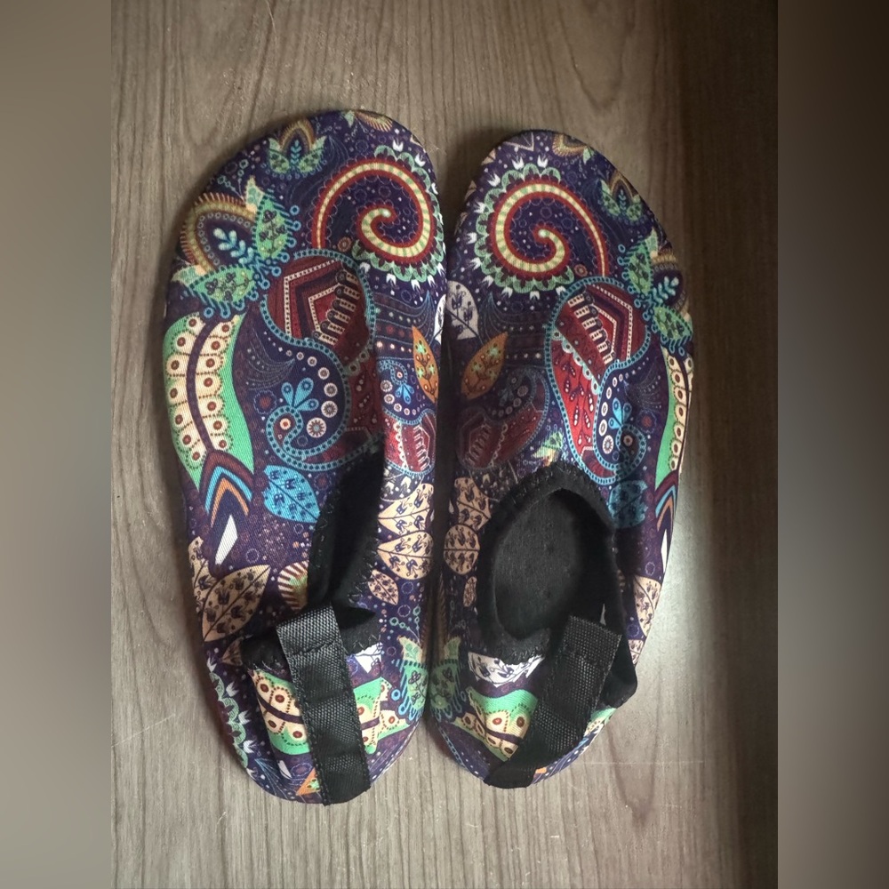 Kids water shoes